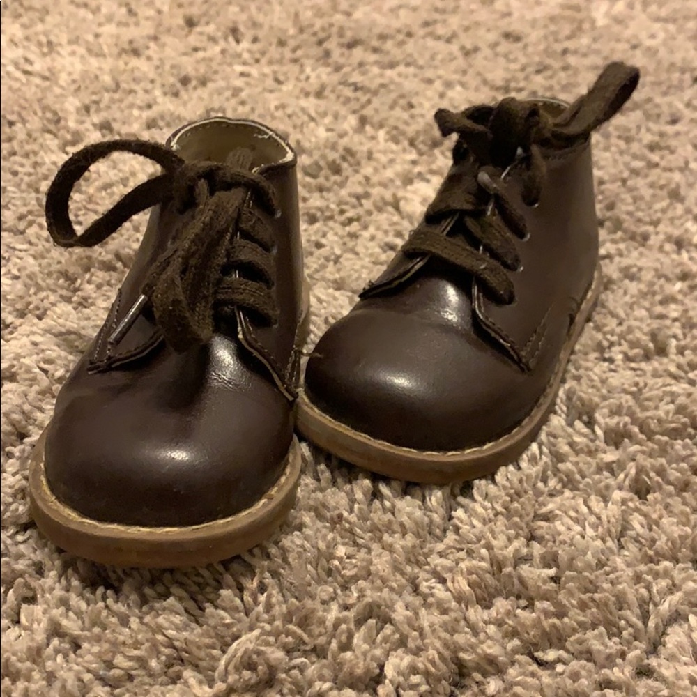 Footmates baby brown dress shoes